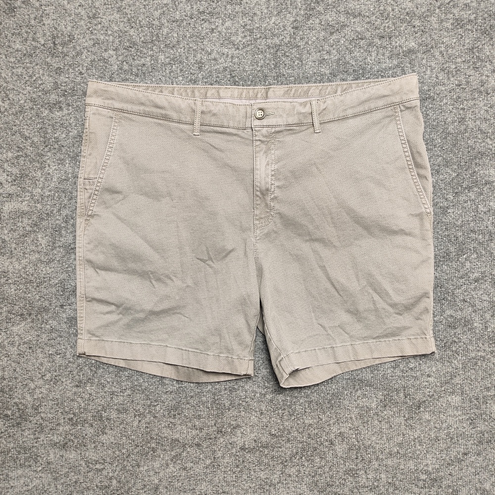 Roundtree & Yorke Shorts Mens 42 Beige Chino Canvas Stretch Geometric Flat Front